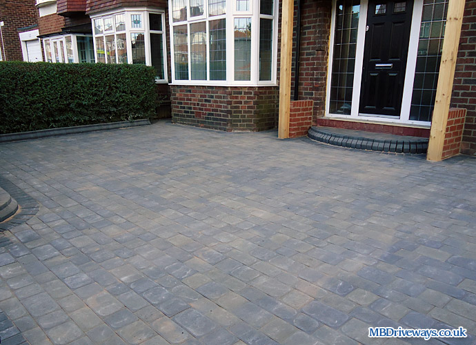 driveway, edging, boot kurb, edge, thomas armstrong, stone, cobbles, step