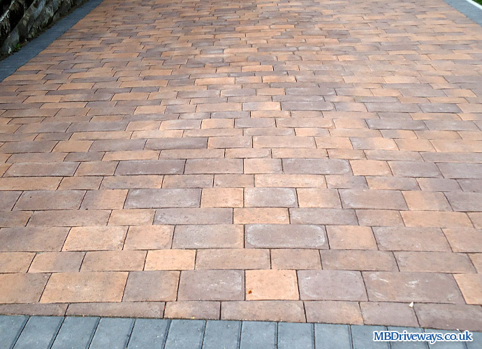 driveway, edging, edge, pin kurb, thomas armstrong, beamish cobbles, harvest